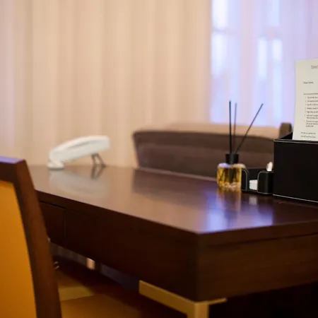 Tiffi Old Town Lejlighedshotel 4*