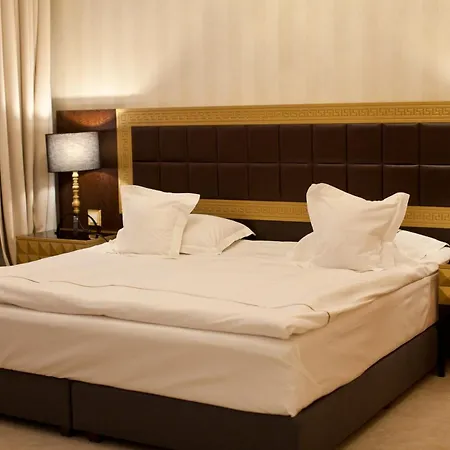 Tiffi Old Town Lejlighedshotel