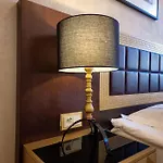 Tiffi Old Town 公寓式酒店