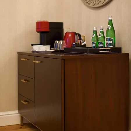 شقة فندقية Tiffi Old Town 4*