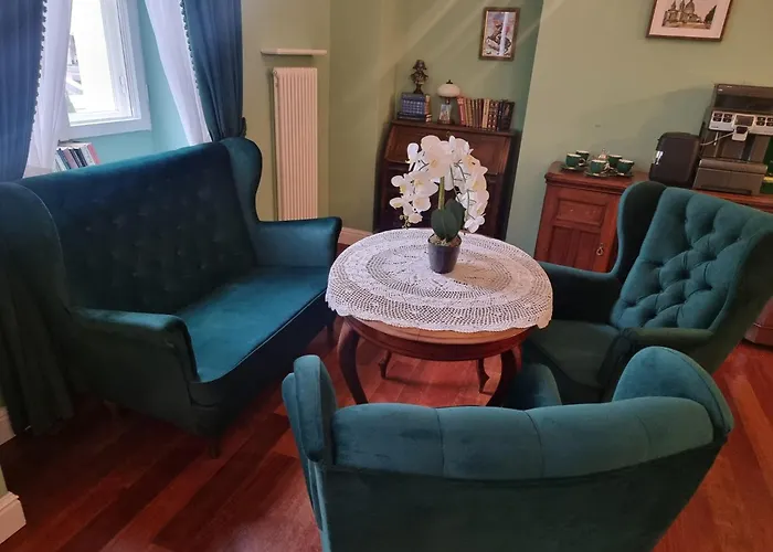 Tiffi Old Town 4* Warschau