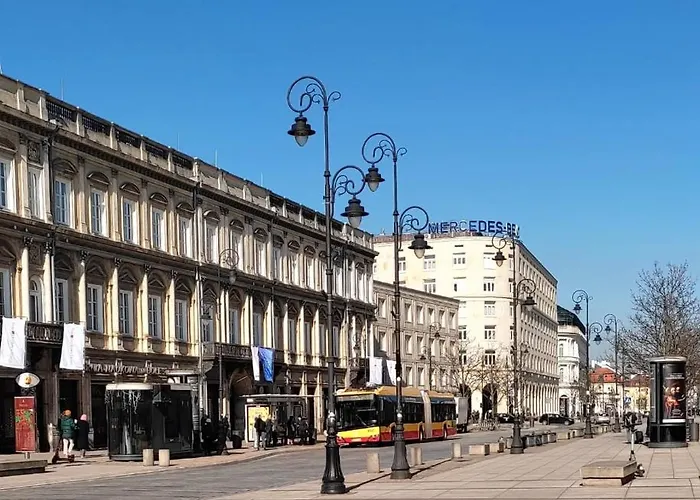 Tiffi Old Town Apartmanhotel