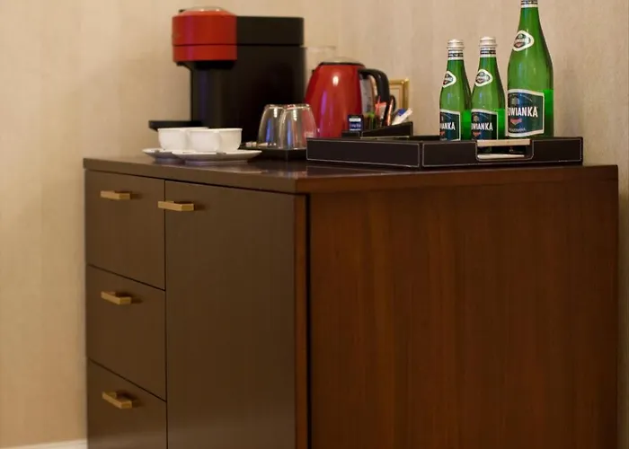 Apartmanhotel Tiffi Old Town 4*