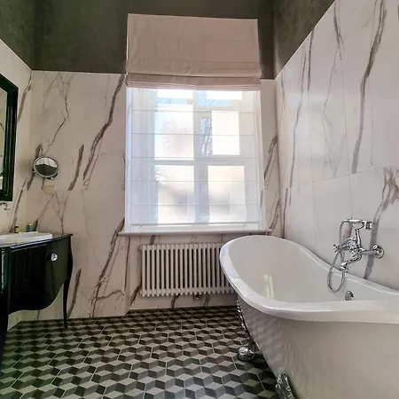Aparthotel Tiffi Old Town