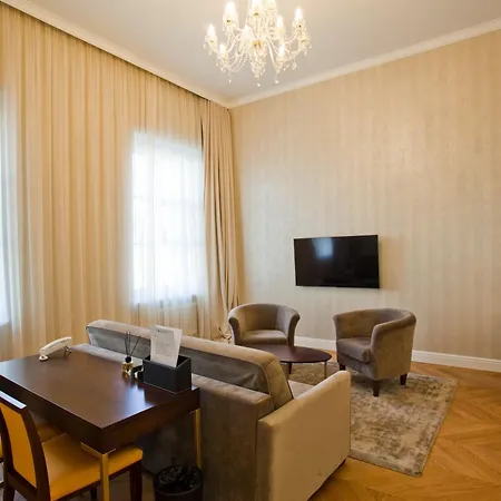 Aparthotel Tiffi Old Town Warsaw